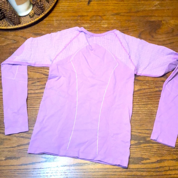 Nike thermafit fitted compression long sleeve top - Picture 7 of 8